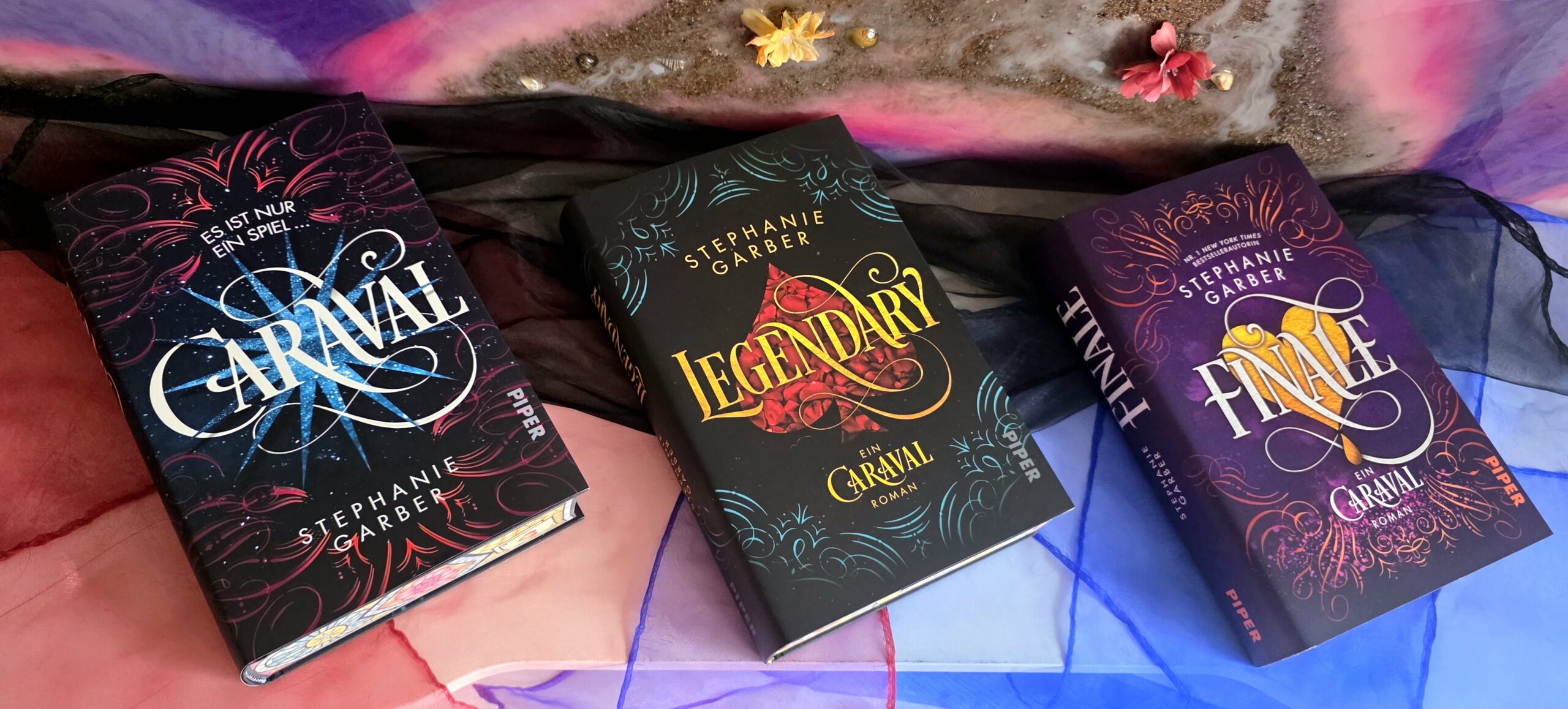 Caraval 1–4 Bücherbüchse Farbschnitt inklusive Spectacular Hardcover