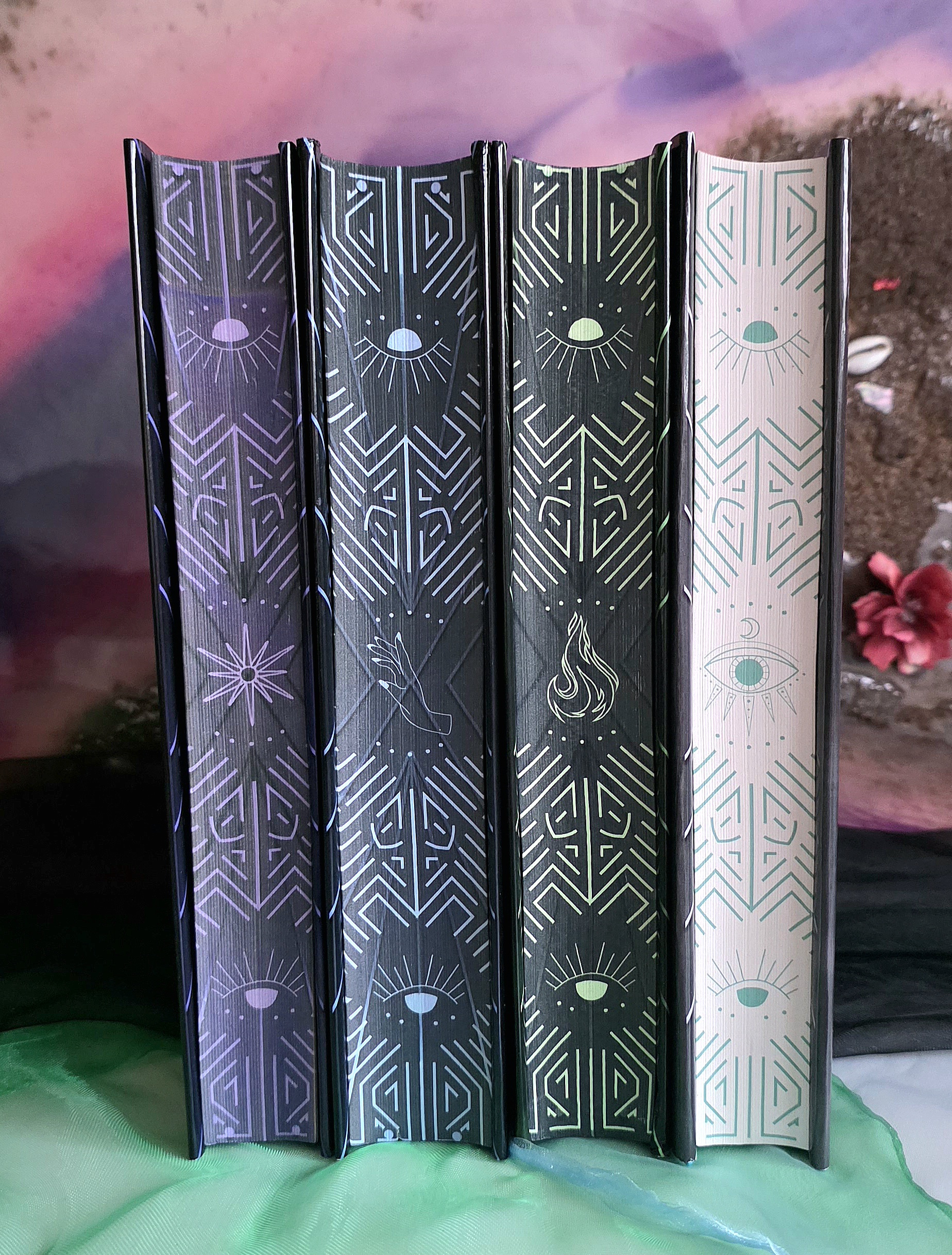 Shatter Me Reihe Chest of Fandoms Farbschnitt Band 1–4 Hardcover Set