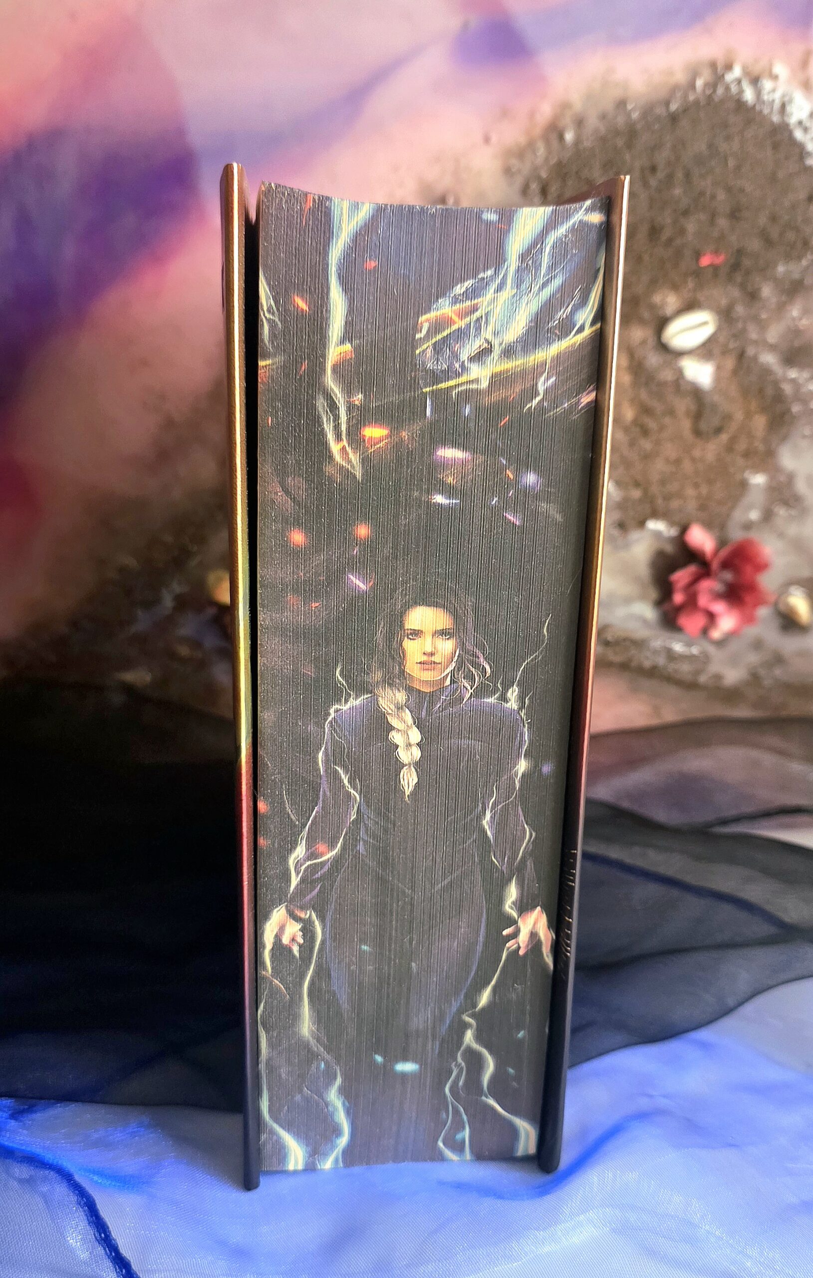 Iron Flame Bücherbüchse Farbschnitt Hardcover