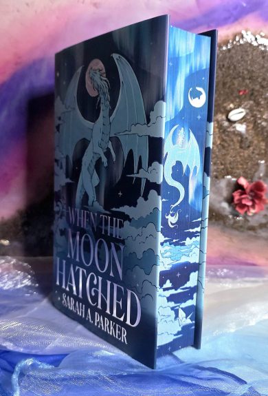 Englische Sonderausgabe- When the Moon hatched- Fairyloot / Buch mit Farbschnitt für Buchsammler